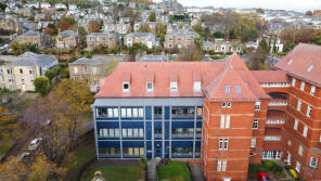 Flat 5, 4 Caird House, Scrimgeour Place, Dundee DD3 6TU