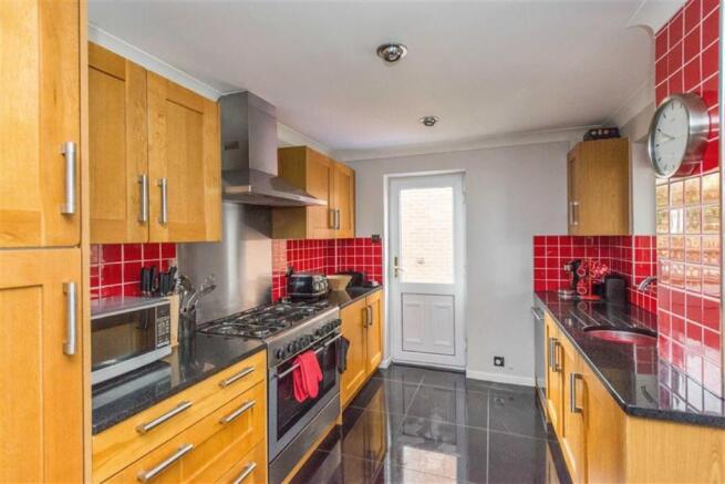 STUNNING KITCHEN