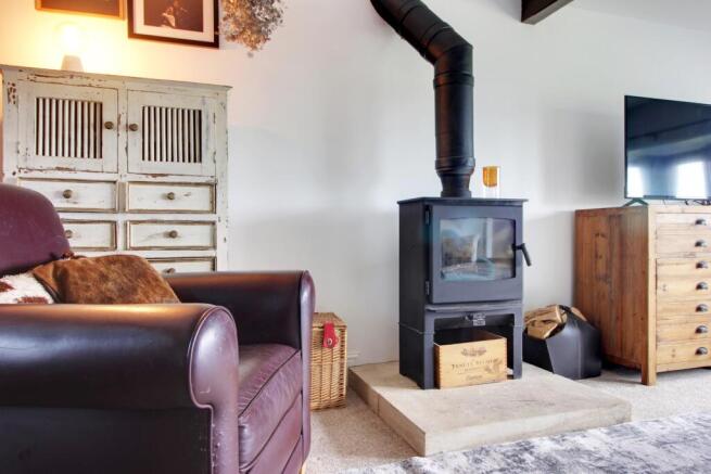 2 bed Terraced for sale Image 5