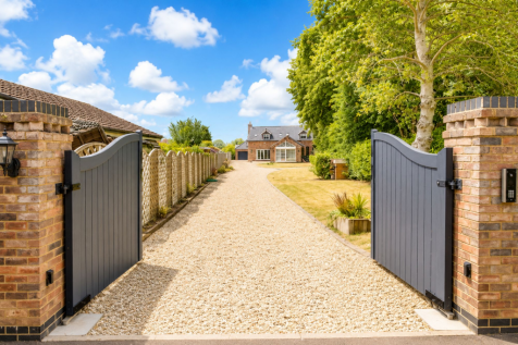 Caistor Road, Laceby, DN37