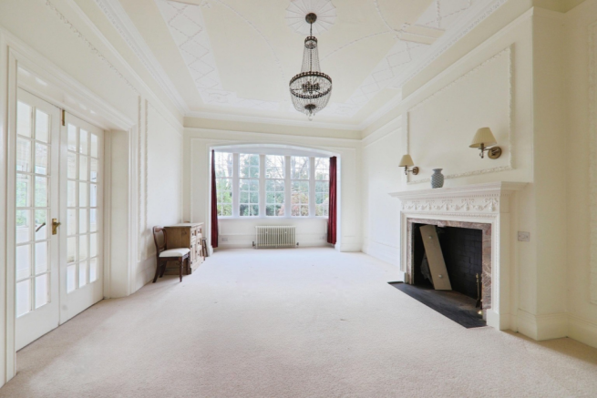 9 bed Detached for sale Image 10