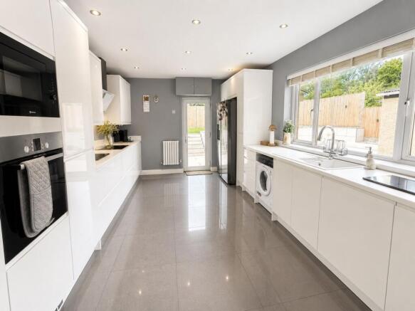 Fitted Kitchen