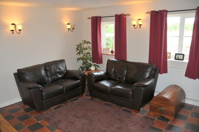 Living Room (alt)