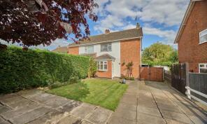 17, Lismore Drive, Hinckley LE10 0SR