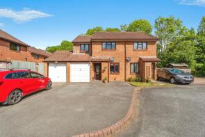 1, Perrywood Gardens, Southampton SO40 8JE