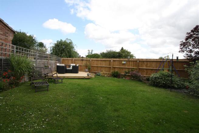 rear garden.JPG