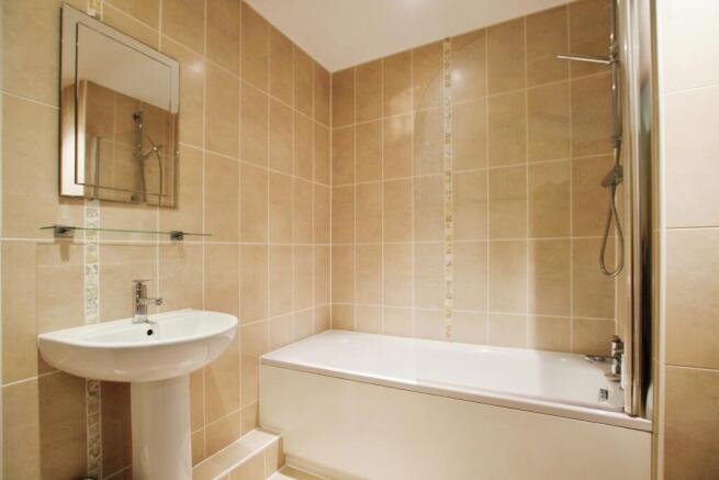 2 bed Apartment for sale Image 9