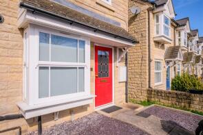 35, Hastings Way, Halifax HX1 2QB