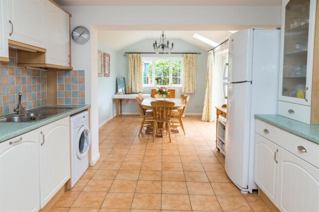 DiningKitchen