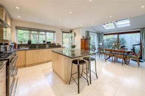 2a, Connaught Road, Harpenden AL5 4TW