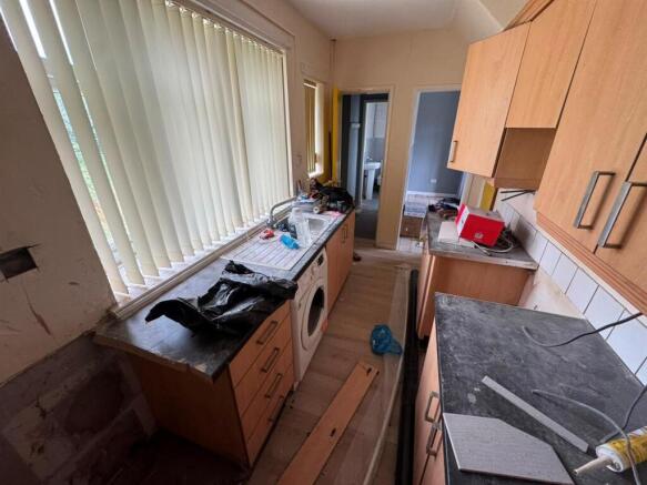 3 bed Semi-Detached for sale Image 7