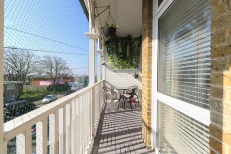 Minnis Road, Birchington, CT7
