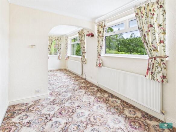 2 bed Bungalow for sale Image 6