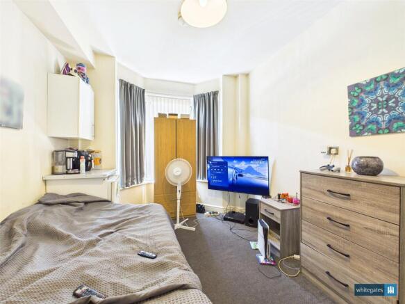 4 bed Terraced for sale Image 7