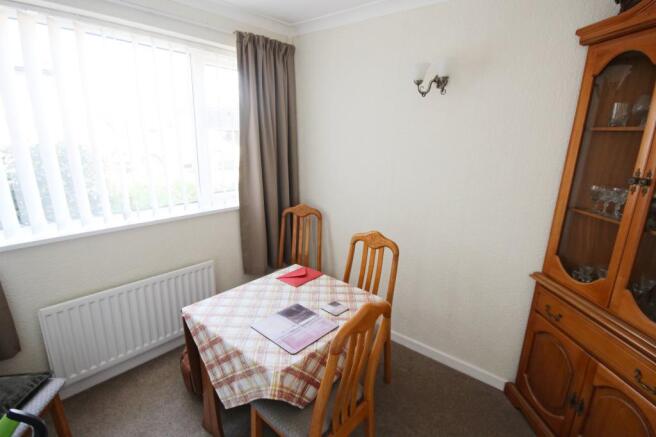 Bedroom 3 / Dining Room