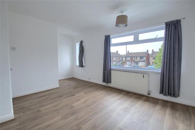 3 bed Semi-Detached for sale Image 8