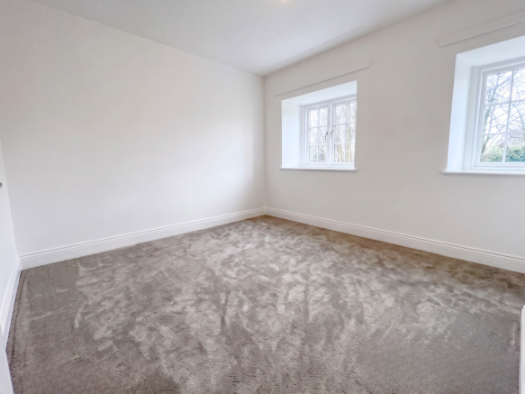 3 bed Terraced to rent Image 7