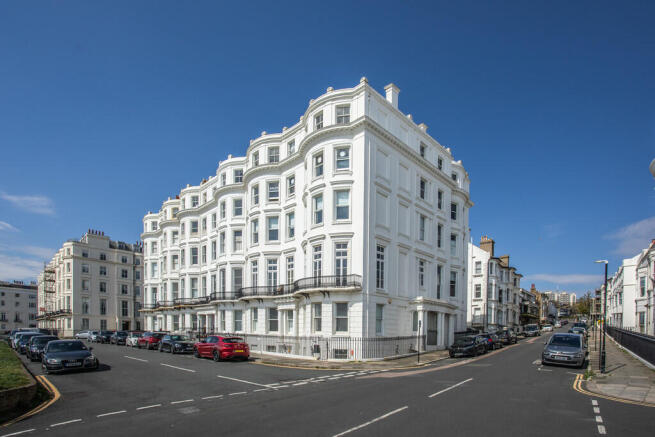 7, 5-6 Clarendon ...