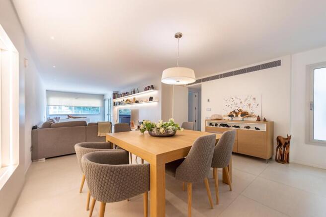 4 bedroom apartment 