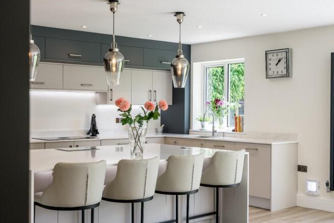 Carrwood Road, Pownall Park, Wilmslow, Cheshire, SK9 photo 4