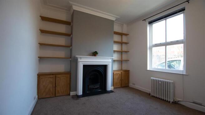 8 Scarborough Terrace (7).jpg