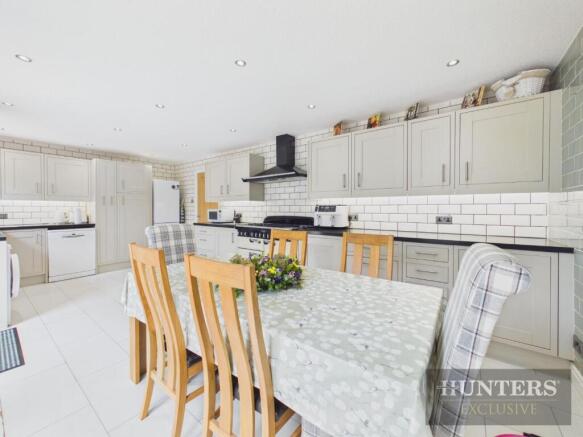 3 bed Detached for sale Image 4