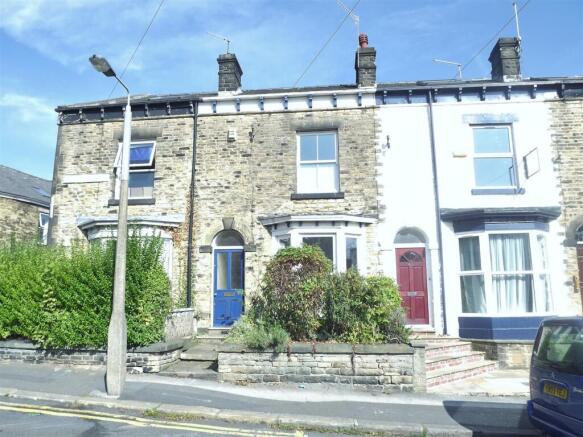 3 bed Terraced to rent Image 10
