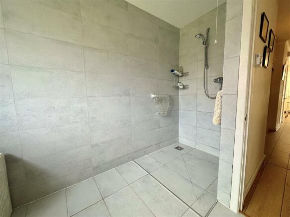 WET ROOM