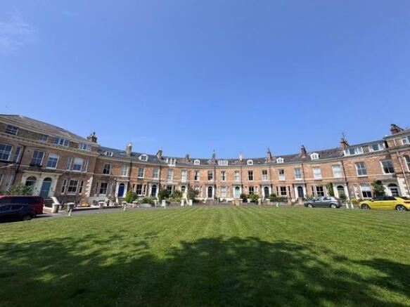 roaly crescent 1.jpg
