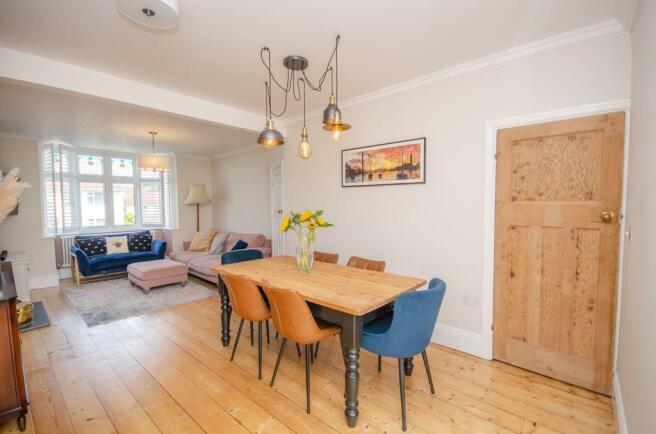 Dining area pic 2.jpg