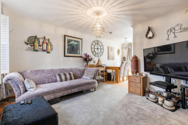 A10 - 47 Saffron Park Kingsbridge - 260507