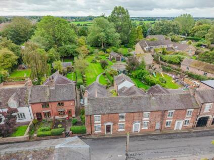 Main Road, Wybunbury, CW5