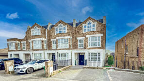4, 39 Oak View, Honor Oak Road, London SE23 3SH