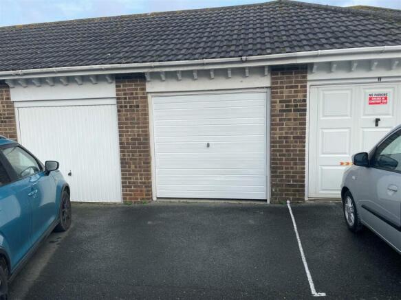 Garage.jpg