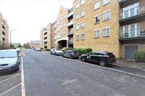 13, Phoenix Court, Black Eagle Drive, Gravesend DA11 9AQ