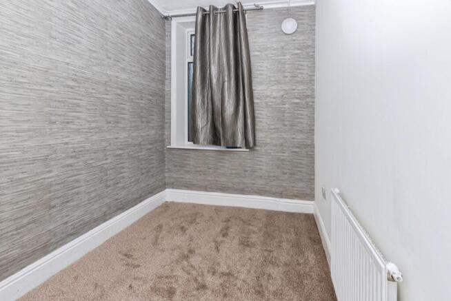 4 bed Terraced for sale Image 8
