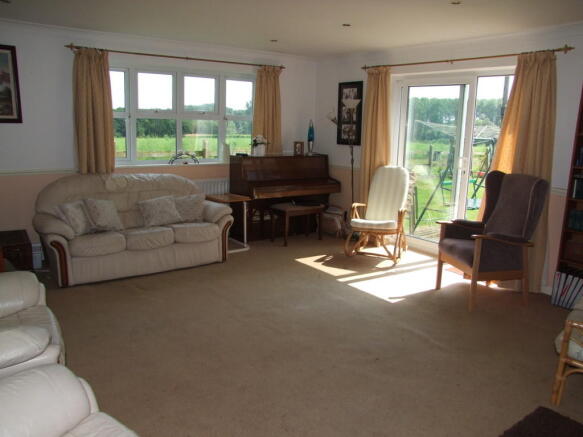sitting room shot 2
