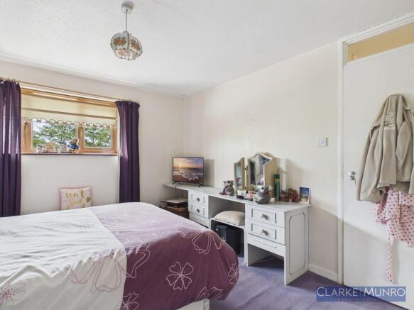 3 bed Terraced for sale Image 12