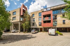 6, Campion House, Blondin Way, London SE16 6BA