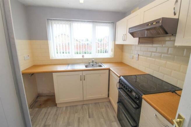 kitchen a.jpg