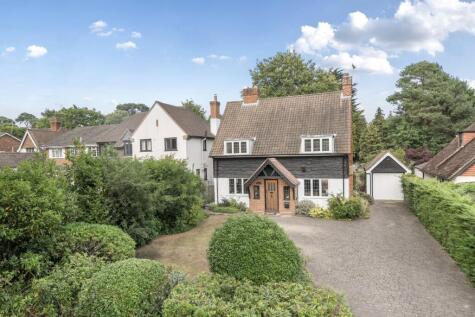 The Riding, Woodham, GU21