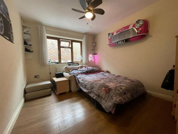 Photo 10
