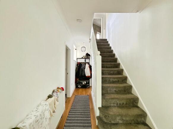 4 bed Semi-Detached for sale Image 7