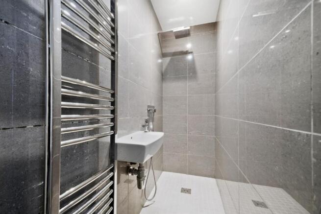 4 bed Semi-Detached for sale Image 10