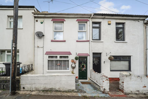 Radnor Street, Kingshill, Swindon, SN1 3PR