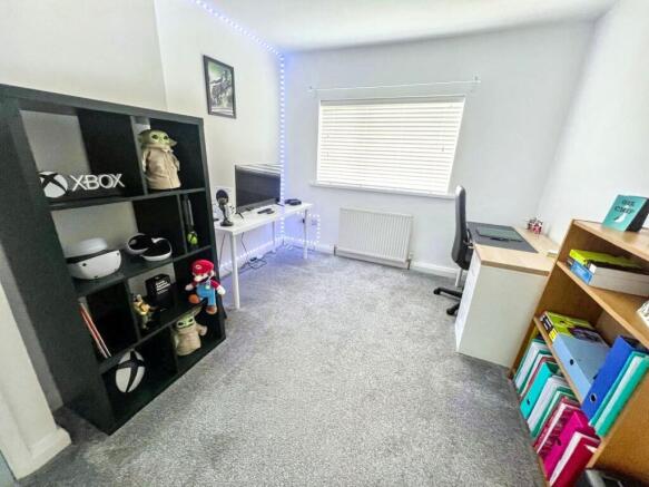 Photo 10