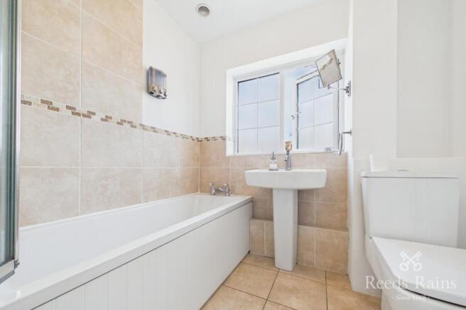 2 bed Semi-Detached for sale Image 8