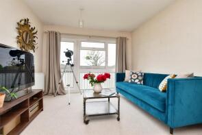 Flat 11, Lewes House, Castle Drive, Reigate RH2 8DF