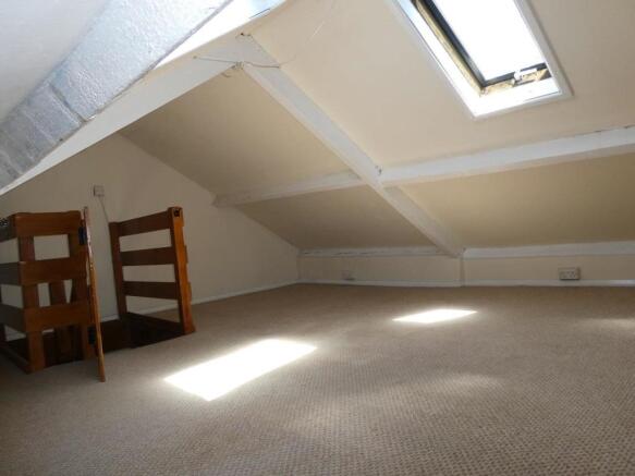 a-greenfield16.attic.JPG