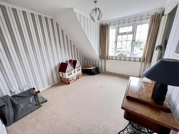 SR10 Bedroom 3.jpg